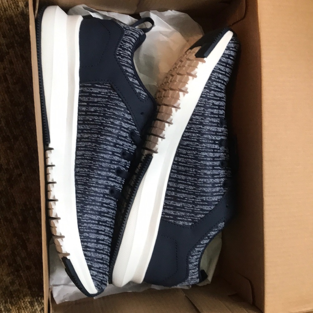 Running shoes